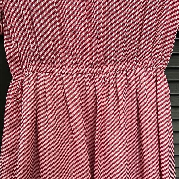 Adorable Vintage Coquette Striped Red and Pink Dress with Puff Sleeves, Size - Picture 16 of 16